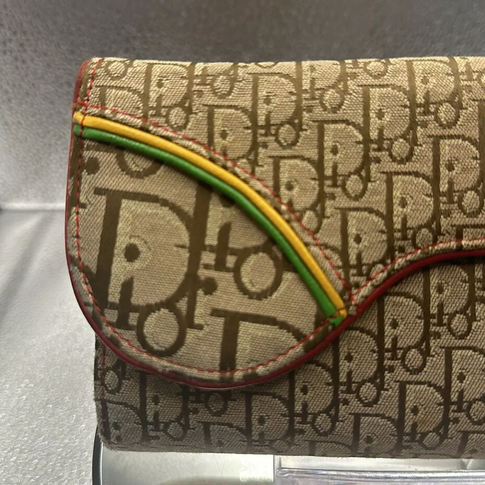 Dior wallet